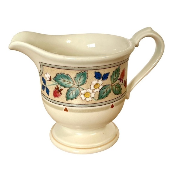 Mikasa Provincial CV951 Strawberry Hill Creamer Cream Pitcher Replacement - Picture 1 of 10